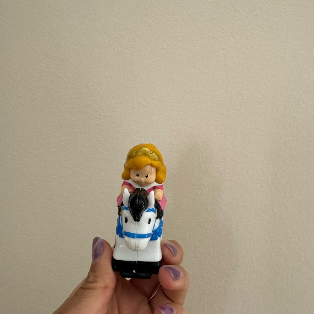 LITTLE PEOPLE  SLEEPING BEAUTY  KLIP KLOP FIGURE